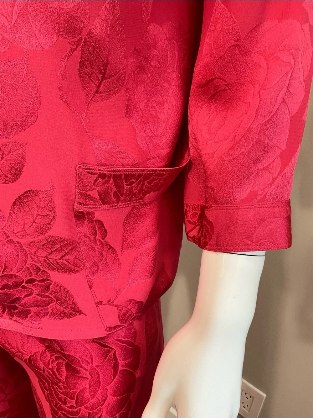 CHANEL Vintage 3 Pc Red Silk Floral Jacquard Pantsuit Set Jacket Top Pants XS/S
